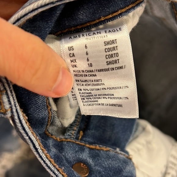 American Eagle Next Level Stretch Distressed Jeans - Size 6 Short - Picture 8 of 10
